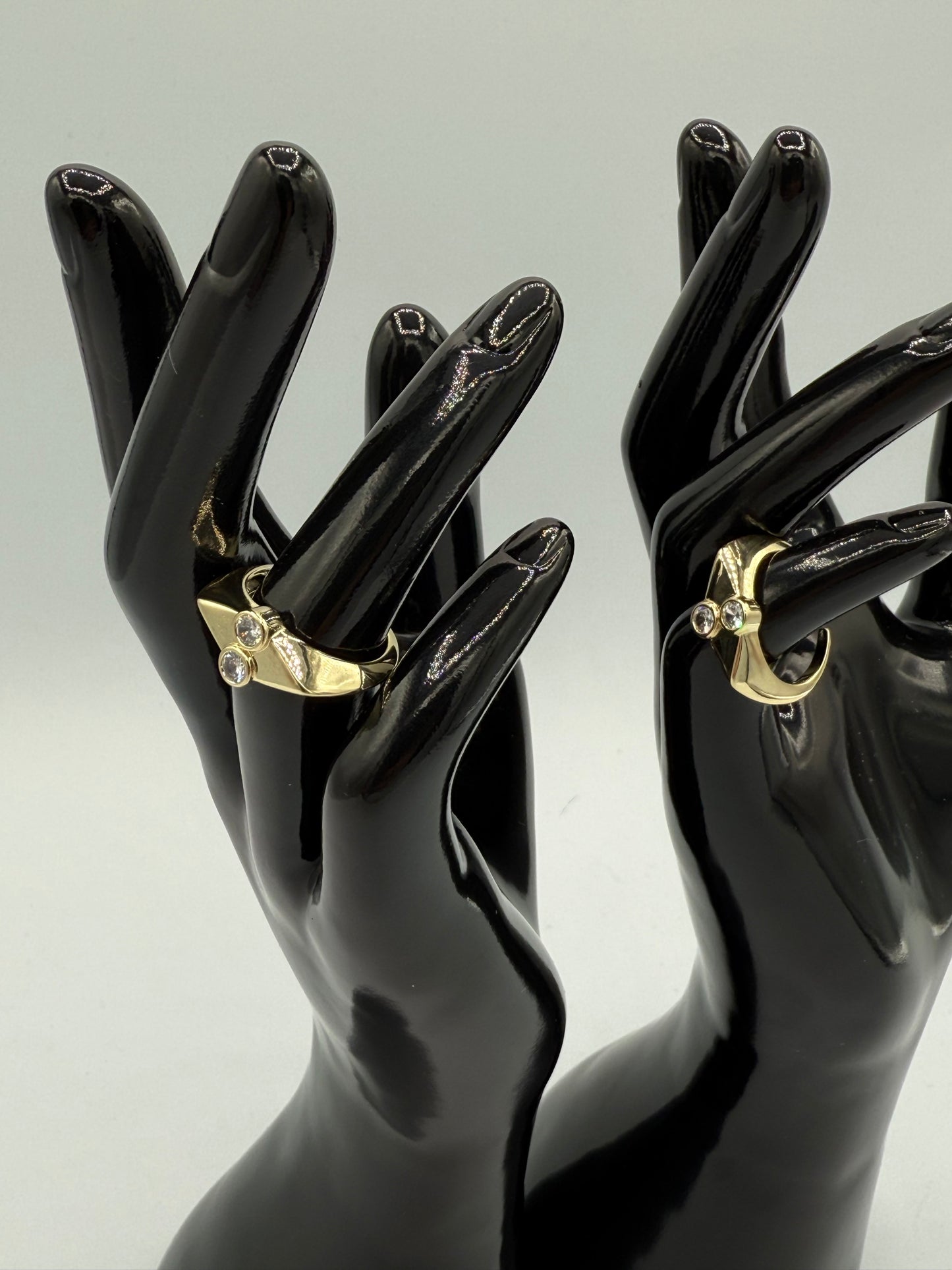 Golden Twist Stone Ring
