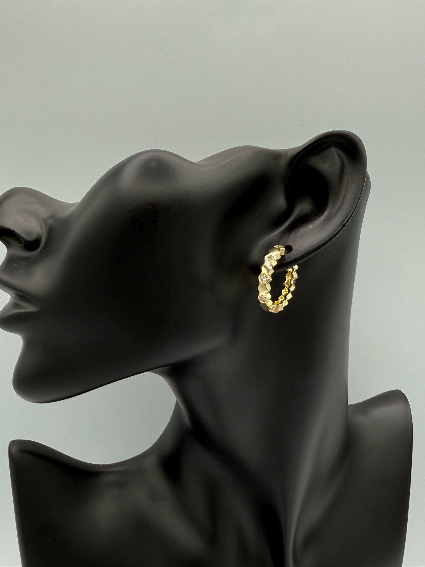 Golden Textured Hoop Earrings (M Size)