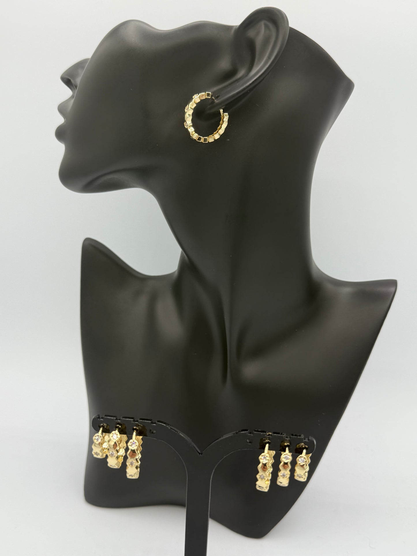 Golden Textured Hoop Earrings (M Size)